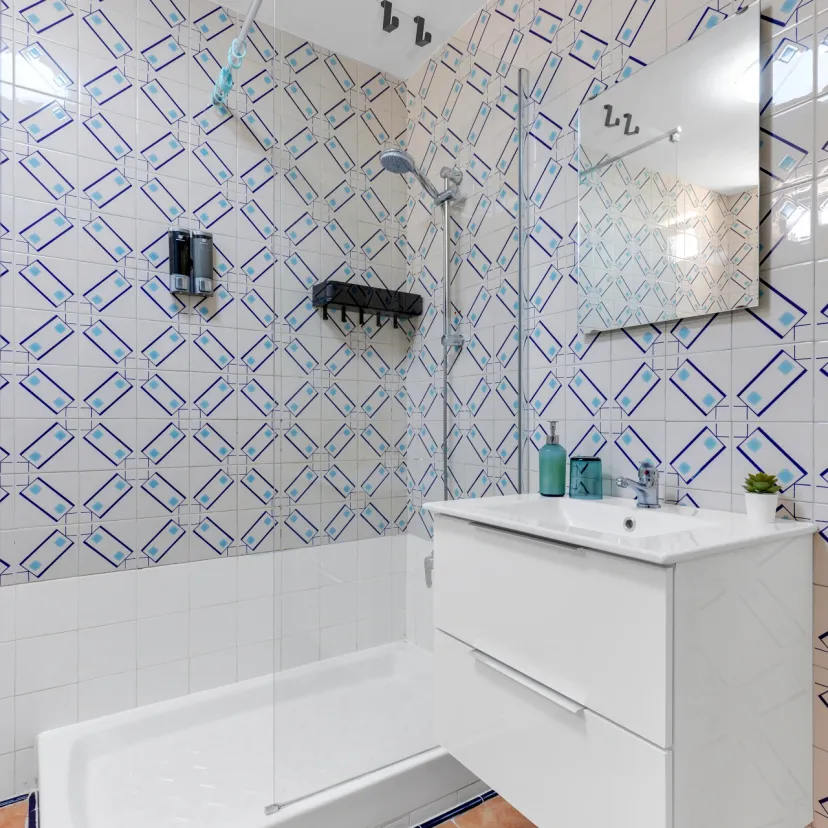 Das Badezimmer des Apartamento Olivo
